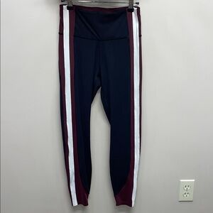 Athleta Crunch 7/8 Tight Legging Colorblock SuperSonic Burgundy Wine Black XS